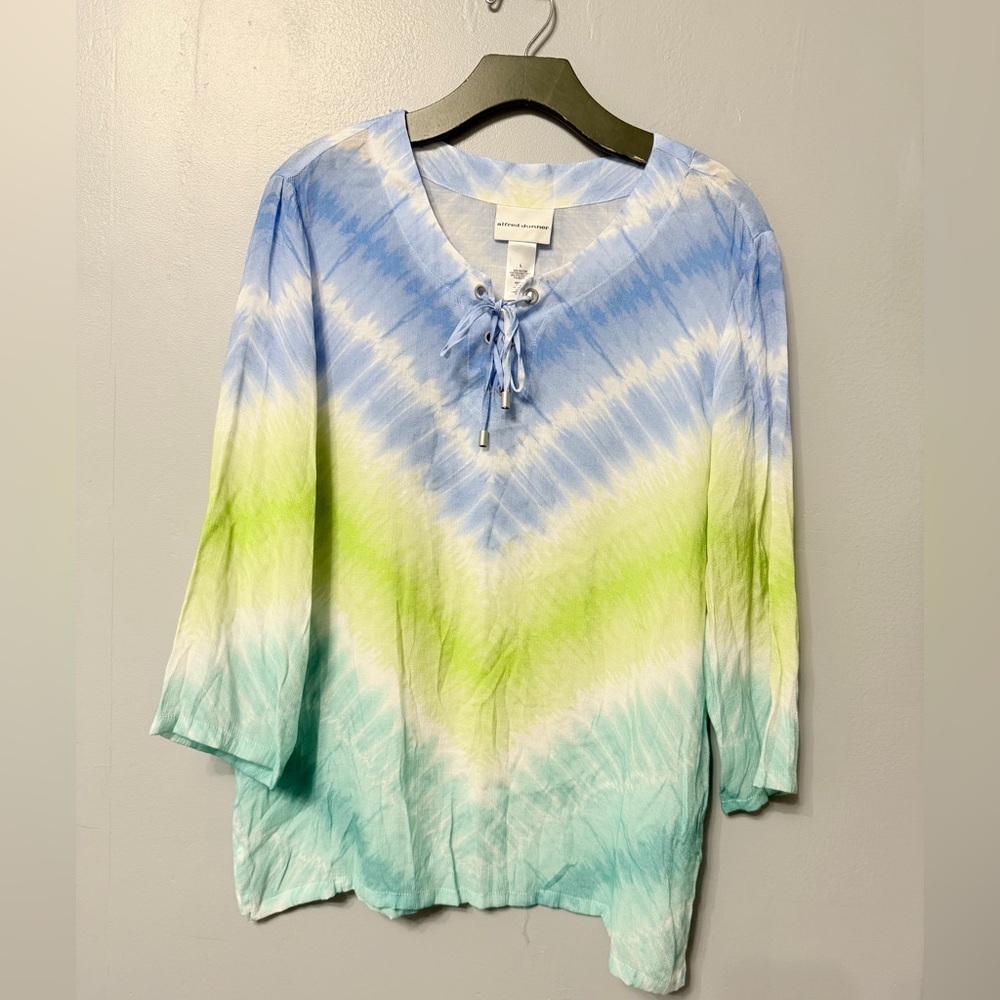 #12)   NWOT Alfred Dunner Blue and White Blouse